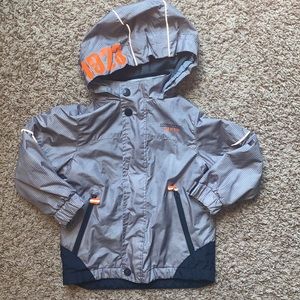 Boys size 5 fleece-lined hooded jacket.